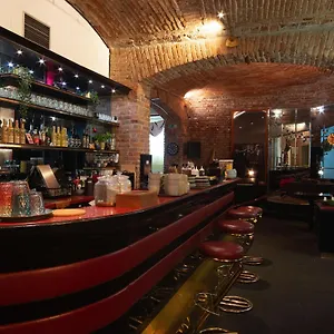 Hostel In, Praga